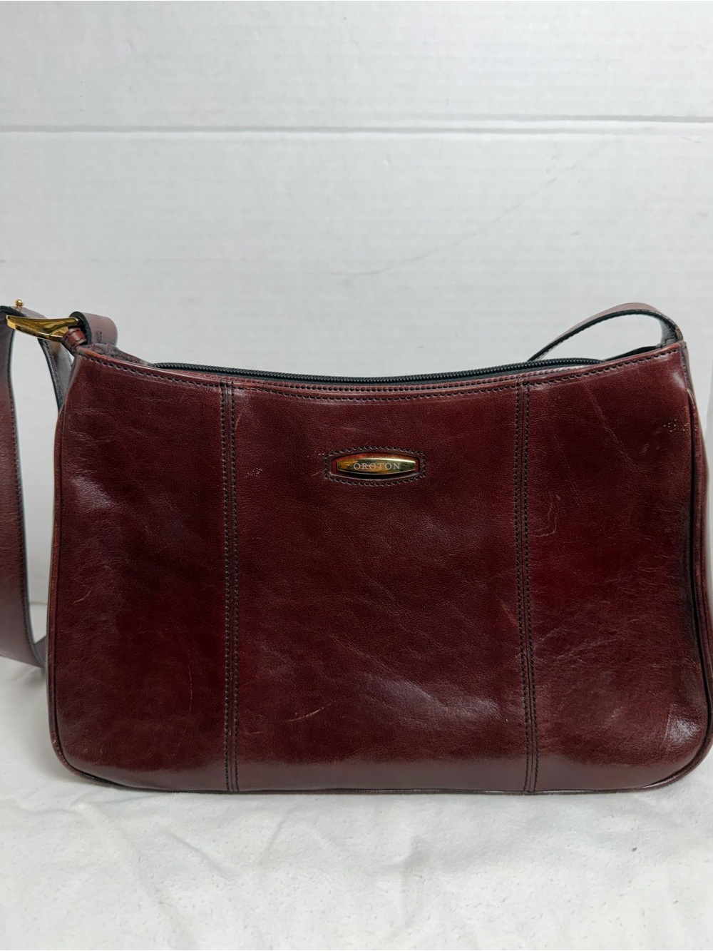 Vintage Oroton Burgundy Leather Shoulder Bag with Gold Hardware